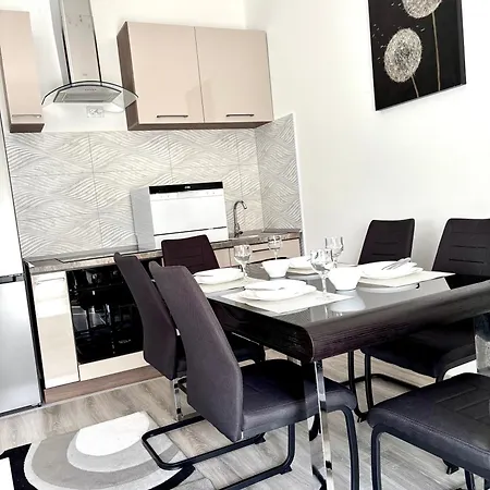 Djordjevic Апартаменты *